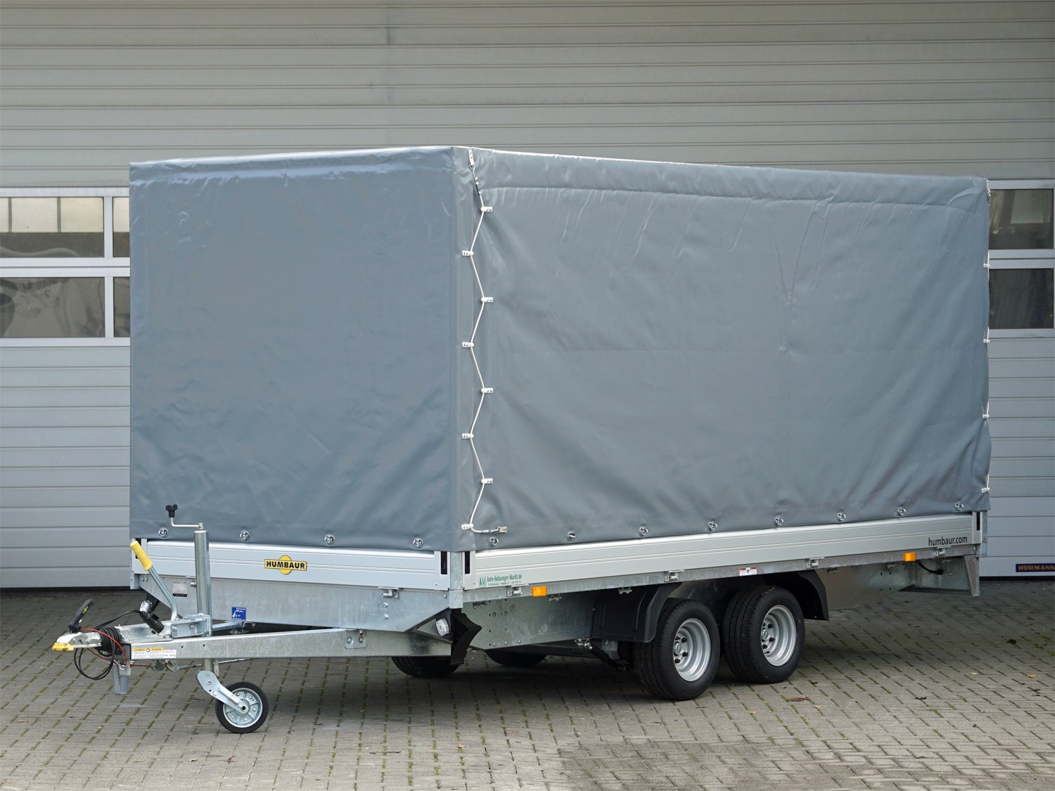 Humbaur HN254118 - Planenanhänger - 2500 kg Humbaur HN254118 - Planenanhänger - 2500 kg – Bild 1