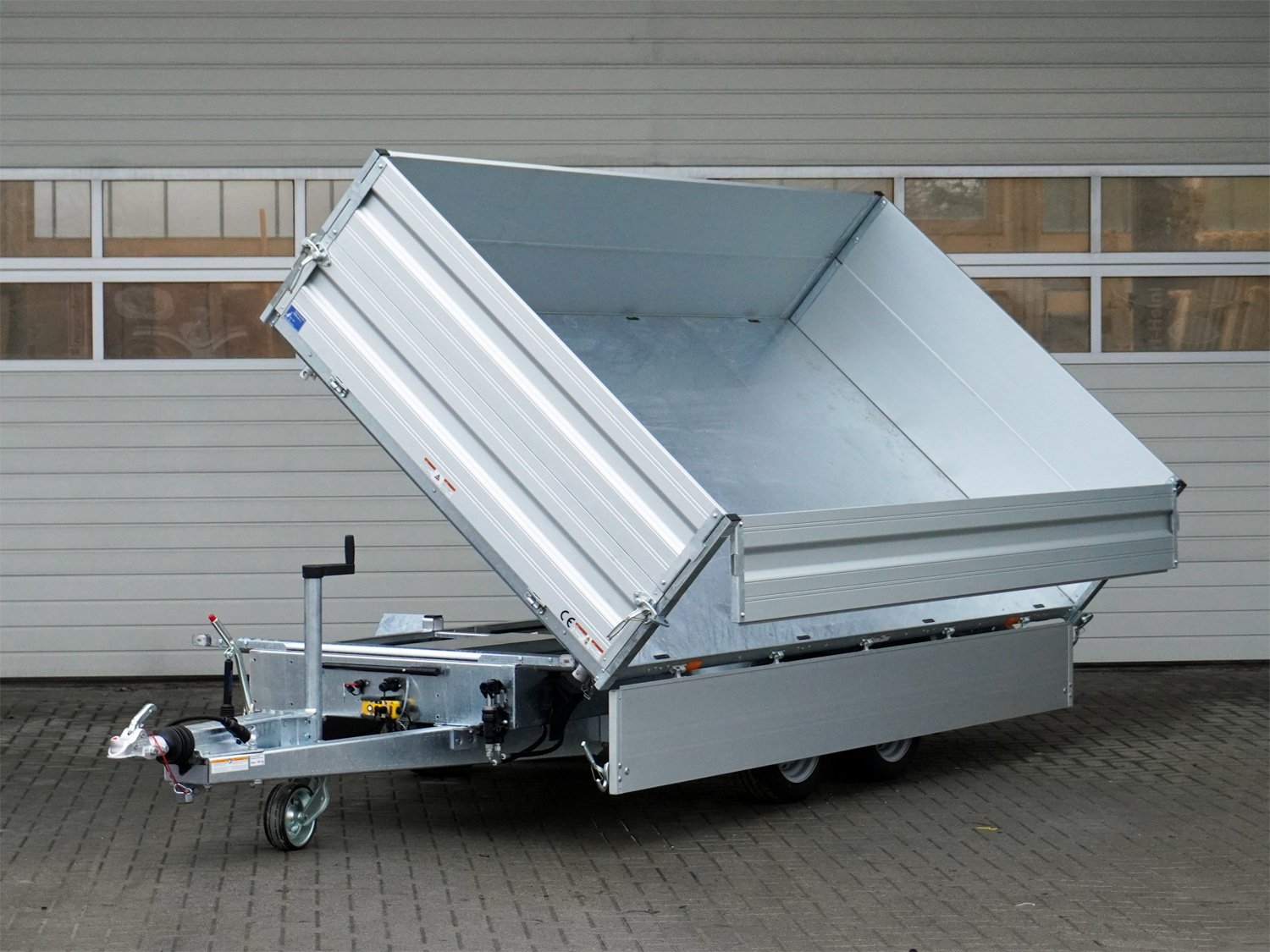 Humbaur HTK 3500.37 ALU-Aufsatz Rampen - 3-Seiten-Kipper - 3500 kg Humbaur HTK 3500.37 ALU-Aufsatz Rampen - 3-Seiten-Kipper - 3500 kg – Bild 1